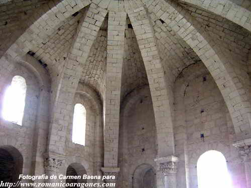 DETALLE DE LA C�MARA SOBRE NARTEX